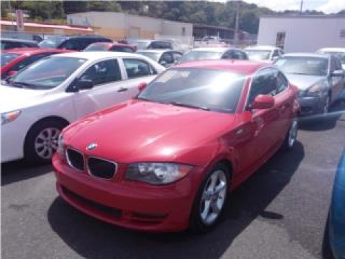 BMW 128i 2011, Lujo, sin el precio alto