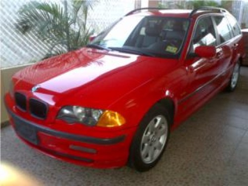 BMW 325 Wagon 2001 AUT ROJA