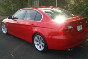 BMW 330i 2006 rojo 15500