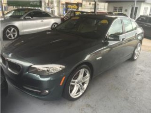 BMW 528i 2011