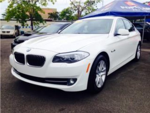 BMW 528i Blanco 2013, Asientos en Piel Marron