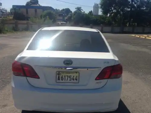 BYD F3  2014