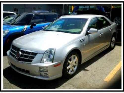 CADILLAC STS V-8 SOLO 25K MILLAS INMACULADO