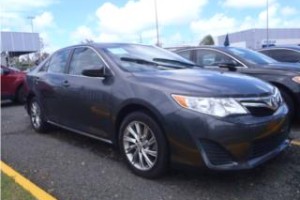 CAMRY LE 2012 COMO NUEVO