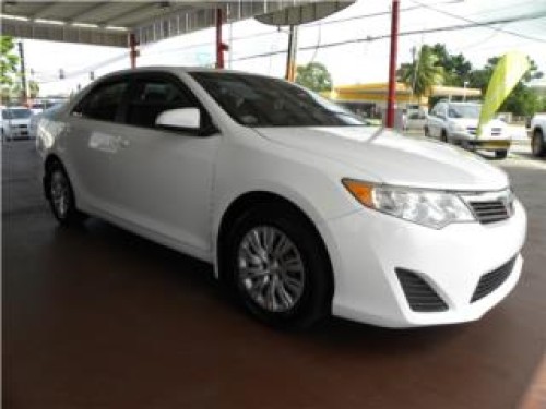 CAMRY XLE 2012 INMACULADO