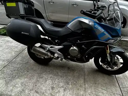 CF Moto MT 650 2022