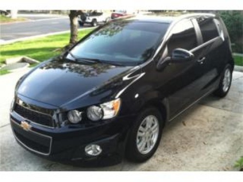 CHEVY SONIC LT2 HATCHBACK NEGRO VARIOS DISP.