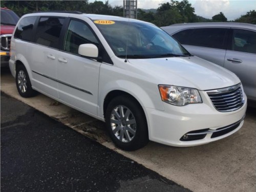 CHRYSLER TOWN &COUNTRY TOURING LWB 2016