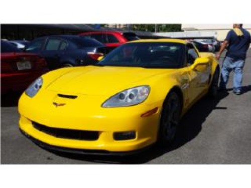 CORVETTE GRAND SPORT 2011 con 8k millas