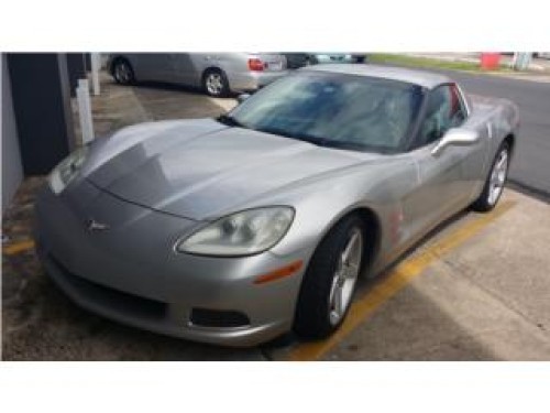 CORVETTE GRIS 2006 SOLO 21MIL MILLAS