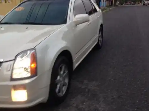 Cadillac SRX 05 full, como nuevo