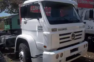 Camion cabezote volkswagen año 2005