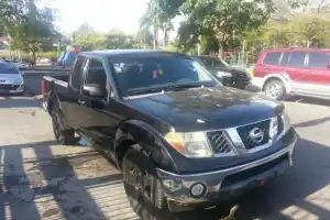 Camioneta Nissan Frontier 2006 como NUEVA 
