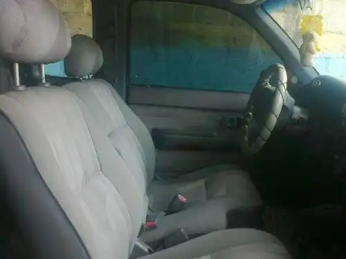 Camioneta Toyota 2000 Tacoma, Negra, Americana 