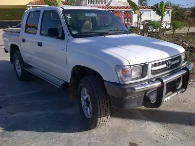 Camioneta Toyota Hilux 2000blanca 2 Cabina Disel Como Nueva Uso P