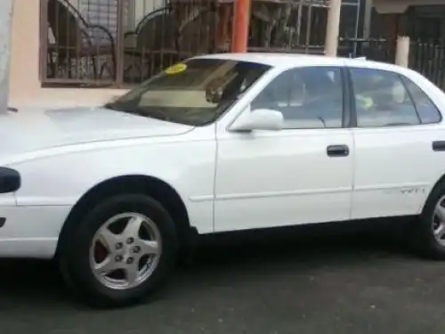 Carro toyota camry 1993 en venta 