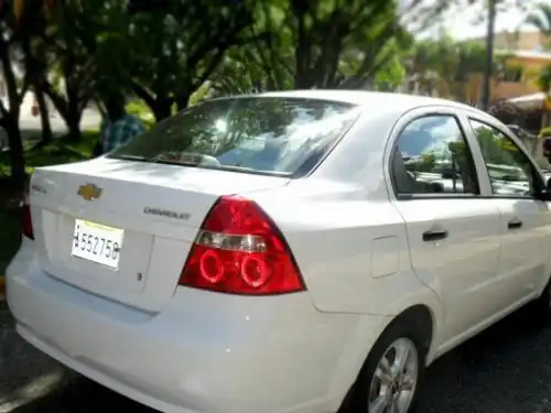 Chevrolet Aveo  2011