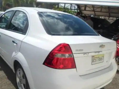 Chevrolet Aveo  2012