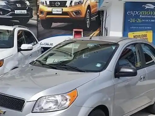 Chevrolet Aveo  2012