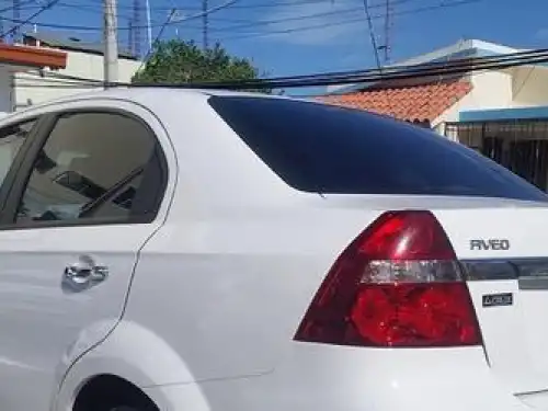 Chevrolet Aveo LT 2012