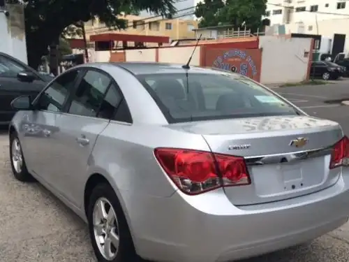 Chevrolet Cruze  2012