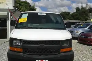 Chevrolet Express  2010