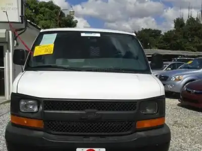 Chevrolet Express  2010