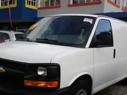 Chevrolet Express  2012