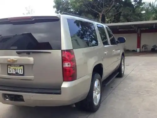 Chevrolet Suburban  2007