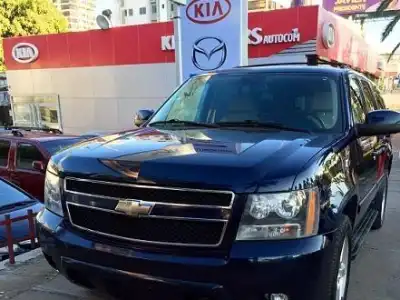 Chevrolet Suburban  2008