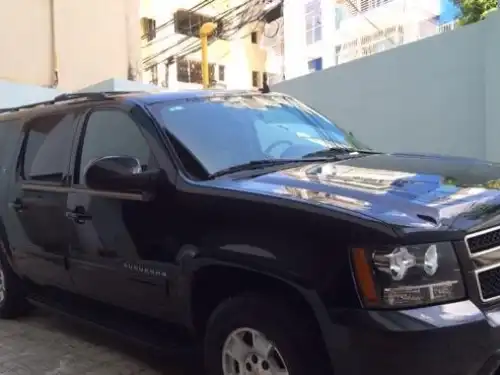 Chevrolet Suburban  2013