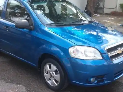 Chevrolet aveo 2010 azul metalico 