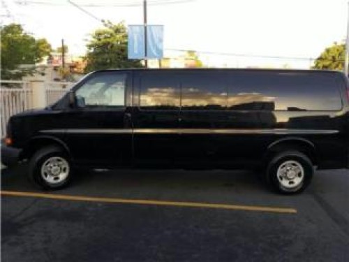 Chevrolet express 2003,17 p solo 68700 millas