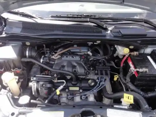 Chrysler Town & Country LX 2010