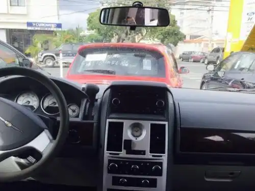 Chrysler Town  Country LX 2009