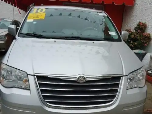 Chrysler Town  Country Touring 2010