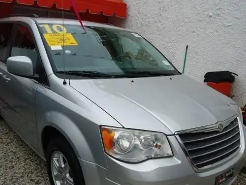 Chrysler Town  Country Touring 2010