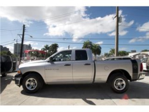 DODGE RAM1500ST 4 PUERTAS EQUIPADA EN OFERTA