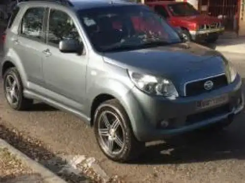 Daihatsu  2007 Gris Oscuro 