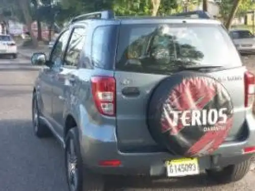 Daihatsu  2007 Gris Oscuro 
