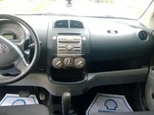 Daihatsu Sirion 2007, como nuevo