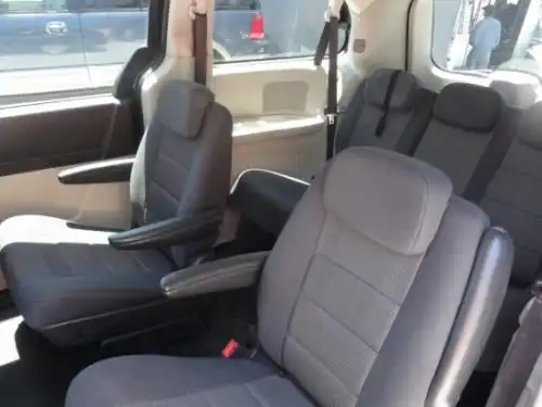 Dodge Grand Caravan LE 2009