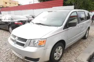 Dodge Grand Caravan SE 2009