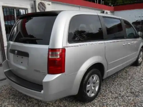 Dodge Grand Caravan SE 2009