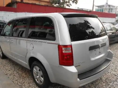 Dodge Grand Caravan SE 2009