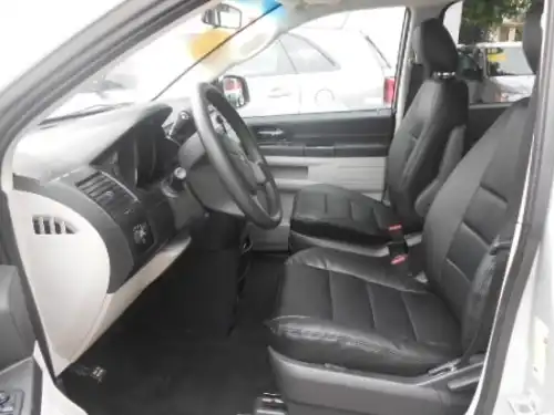 Dodge Grand Caravan SE 2009