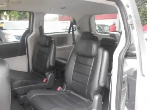 Dodge Grand Caravan SE 2009