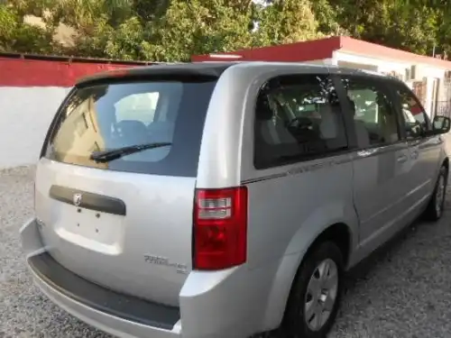 Dodge Grand Caravan SE 2010