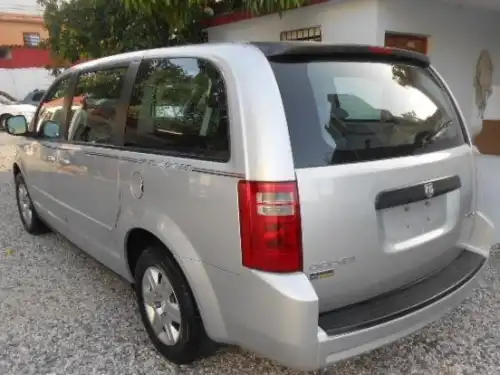 Dodge Grand Caravan SE 2010
