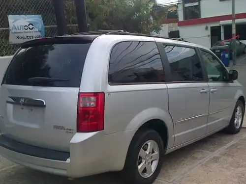Dodge Grand Caravan SXT 2010